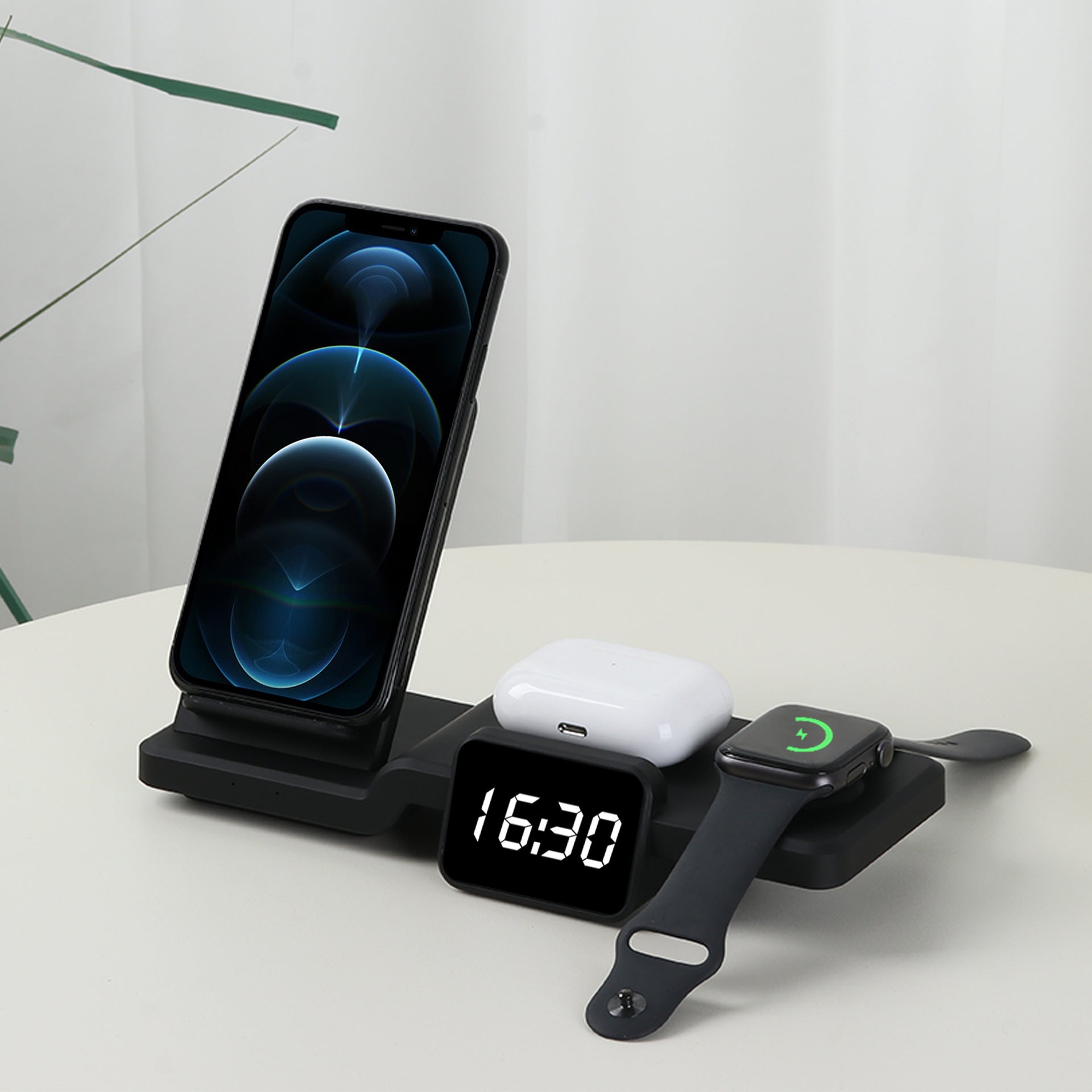 A Multifunctional Fast Charge Wireless Charger